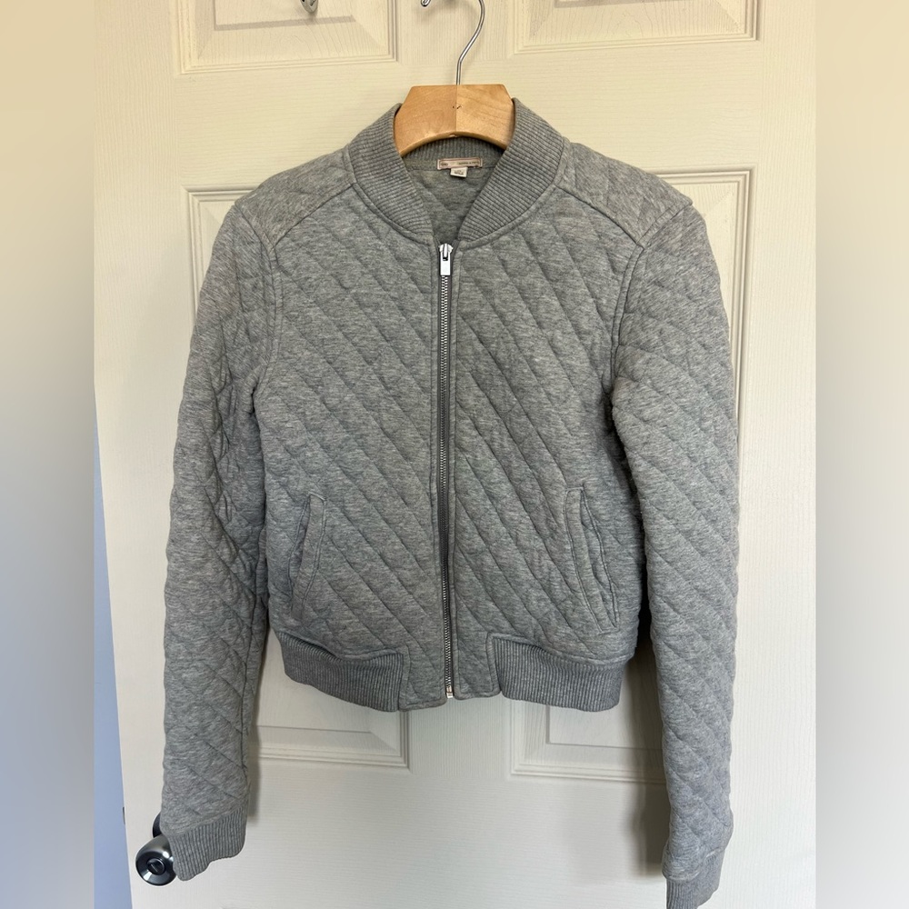 Gray quilted zip up bomber jacket size xs